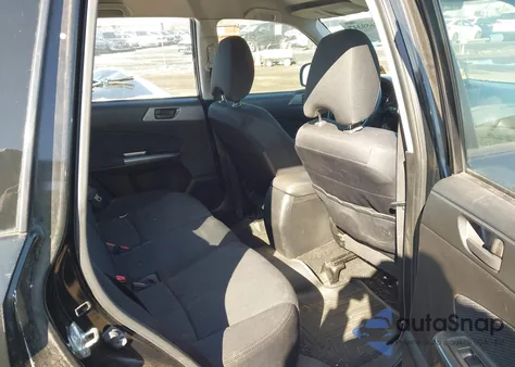 2012 Subaru Forester 2.5X z USA, uszkodzony, nr VIN JF2SHABC4CG406116